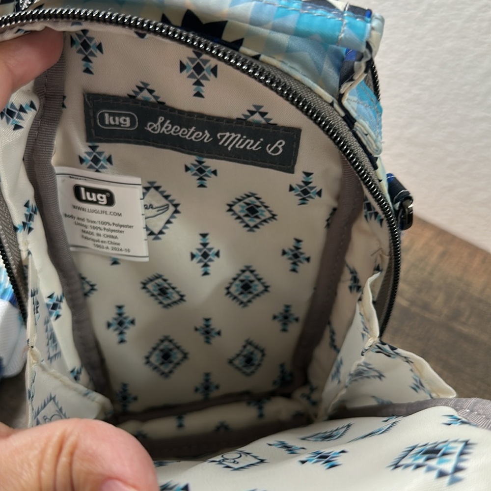 Lug Skeeter Blue Quilted Crossbody Bag - Picture 5 of 7